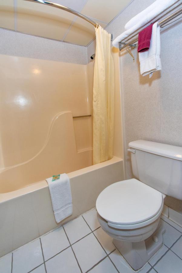 Express Inn Юрика Спрингс Экстерьер фото