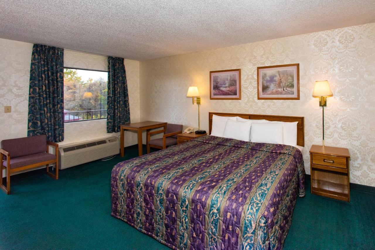 Express Inn Юрика Спрингс Экстерьер фото