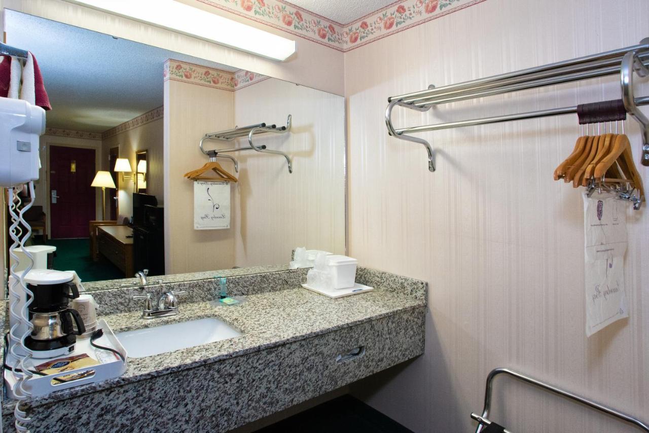 Express Inn Юрика Спрингс Экстерьер фото