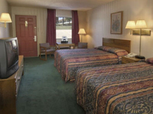 Express Inn Юрика Спрингс Экстерьер фото